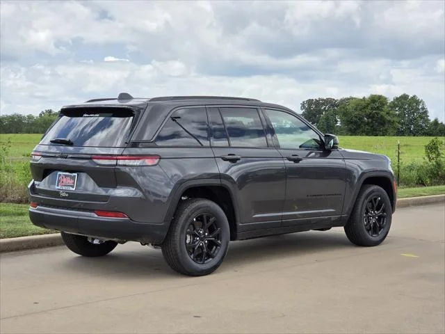 New 2026 Baltic Gray Metallic Clear-Coat Exterior Paint Jeep Altitude image 3