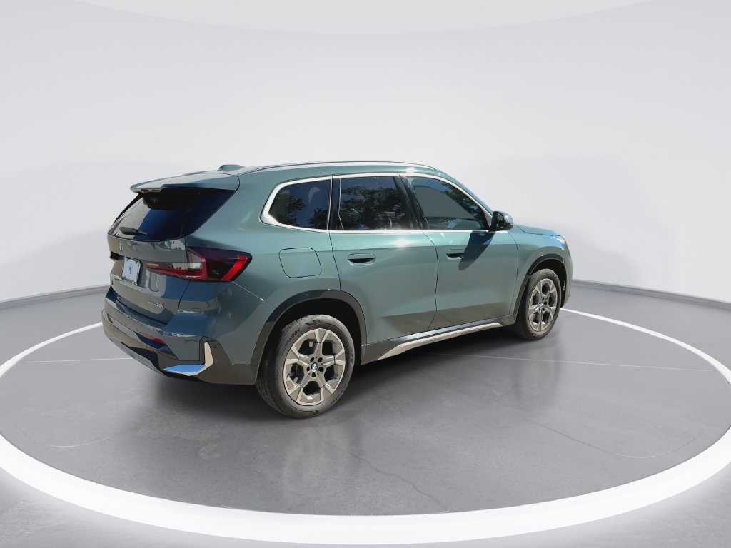 2026 BMW X1 28i - Photo 8