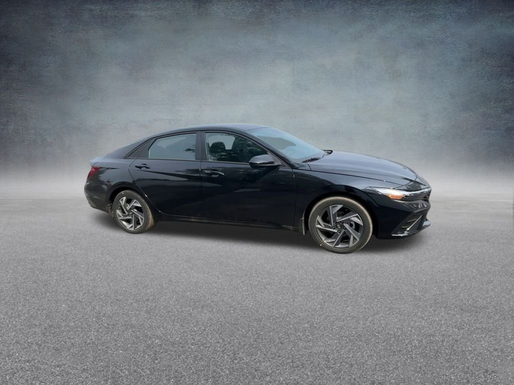 Certified Used 2025 Abyss Black Hyundai SEL Sport image 28