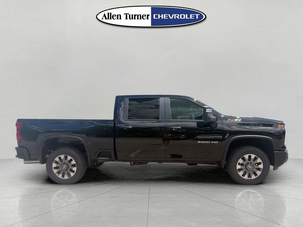 2026 Chevrolet Silverado 2500 HD Custom - Photo 3
