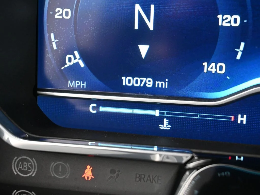 Used 2023 Summit White Chevrolet RST image 31