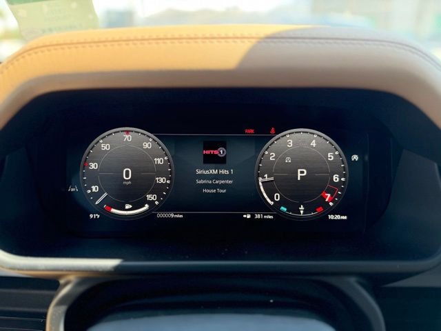 New 2026 Woolstone Green Land Rover X-Dynamic SE image 12