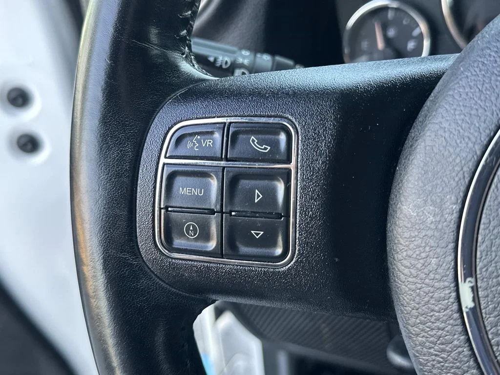Used 2018 White Jeep Unlimited Sahara image 25