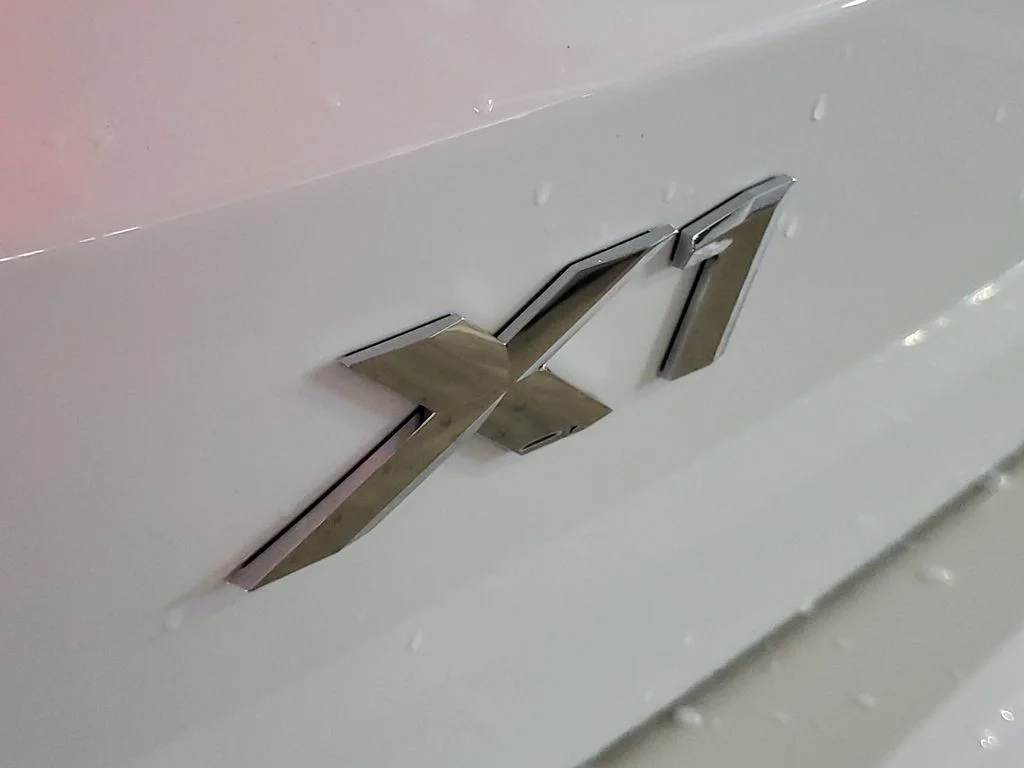 New 2027 White BMW xDrive28i image 6