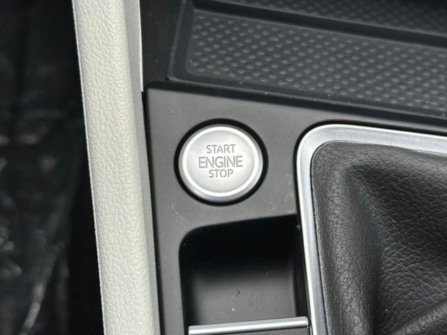 2025 Volkswagen Jetta SE - Photo 34