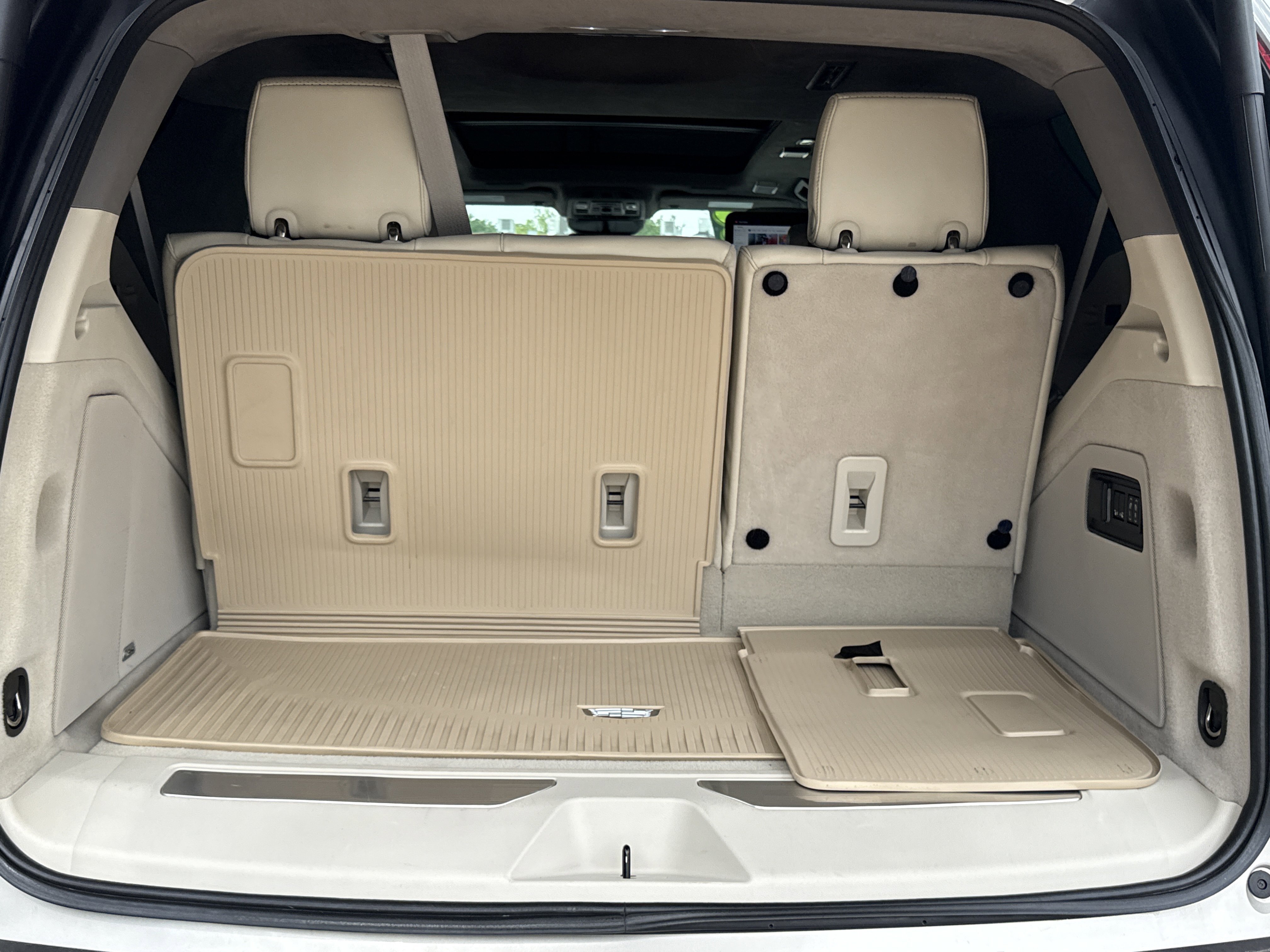 Used 2023 Sandstone Metallic Cadillac Sport Platinum image 13