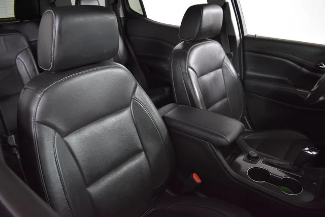 Used 2019 White GMC SLT-1 image 17