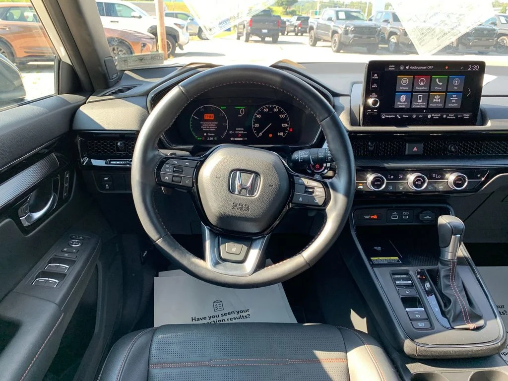 Used 2025 White Honda Sport Touring image 17