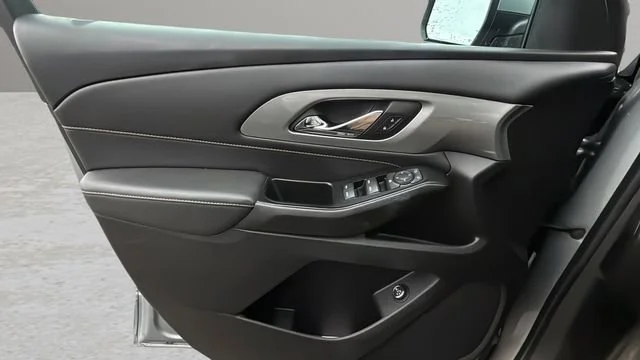 Used 2023 Sterling Gray Metallic Chevrolet LT Leather image 13