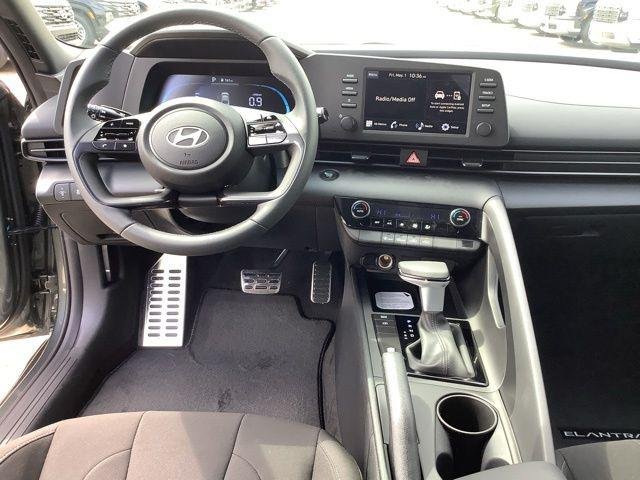 New 2026 Gray Hyundai SEL Sport image 11