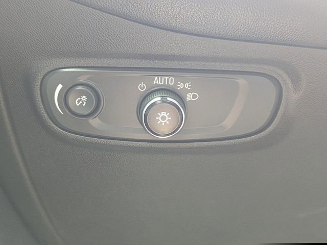 2022 Chevrolet Equinox LT - Photo 24