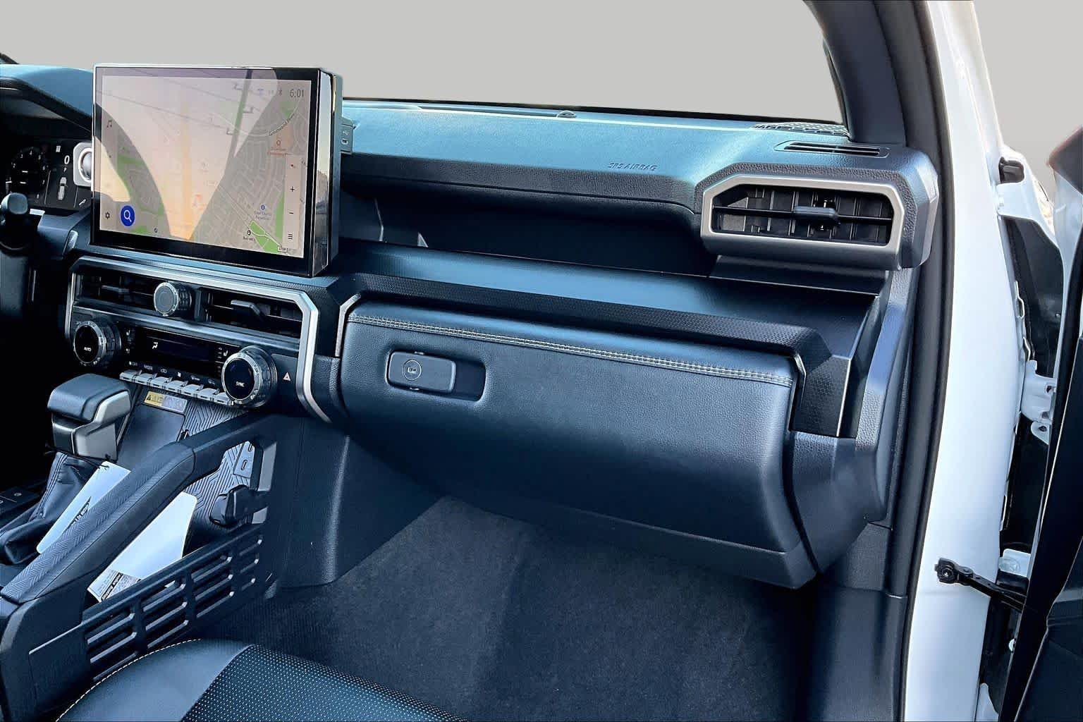 Used 2026 Wind Chill Pearl Toyota Limited image 19