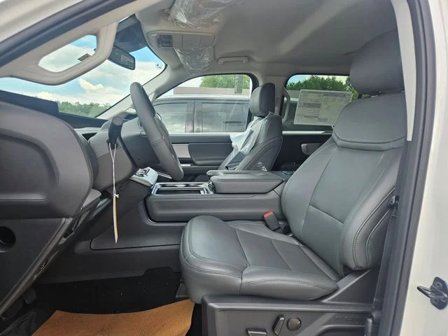 New 2026 Star White Metallic Tri-Coat Ford MAX Active image 4