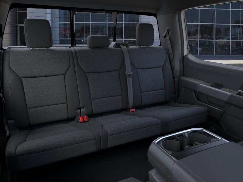 New 2026 Oxford White Ford XLT image 11