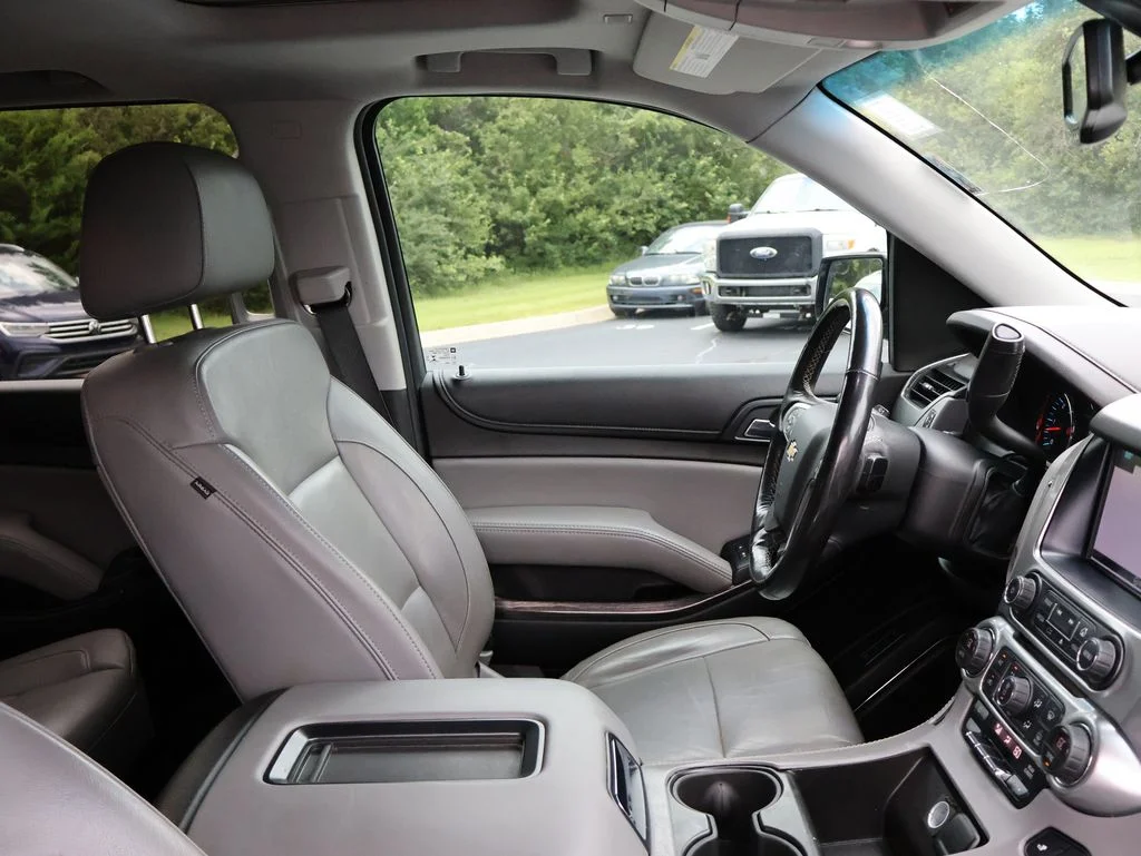 Used 2018 Gray Chevrolet LT image 10