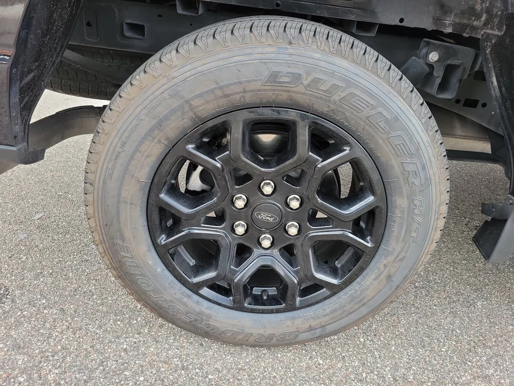 Used 2024 Black Ford XLT image 6