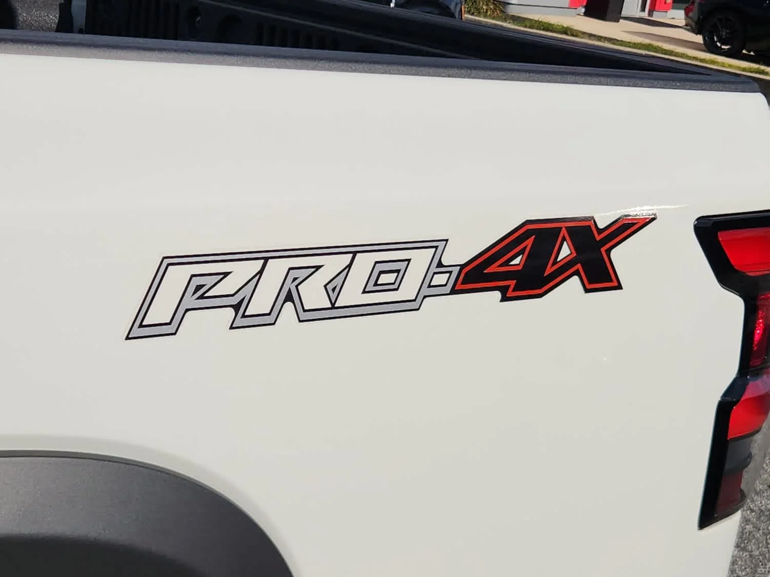 2026 Nissan Frontier PRO-4X - Photo 17