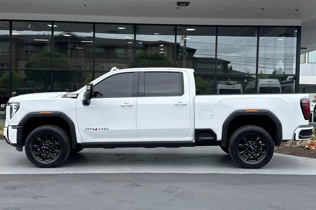 2025 GMC Sierra 2500HD AT4 - Photo 7