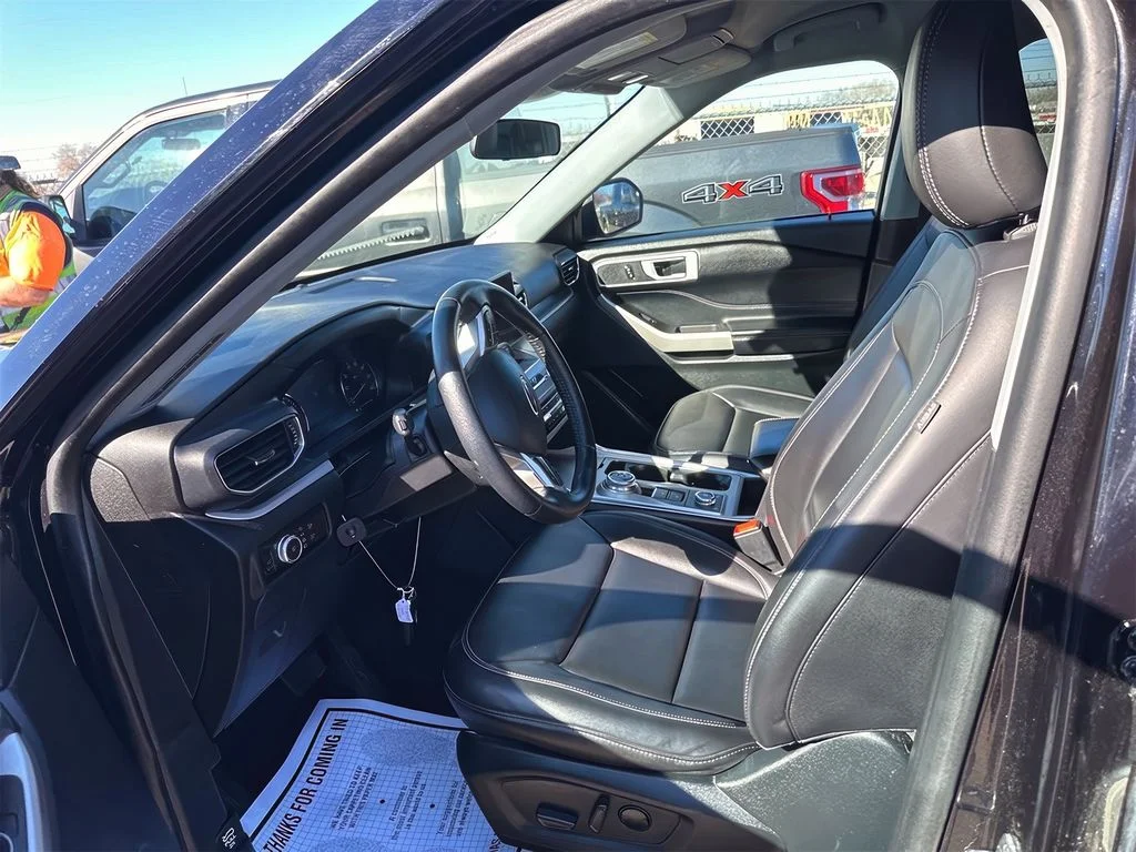 2023 Ford Explorer XLT - Photo 7