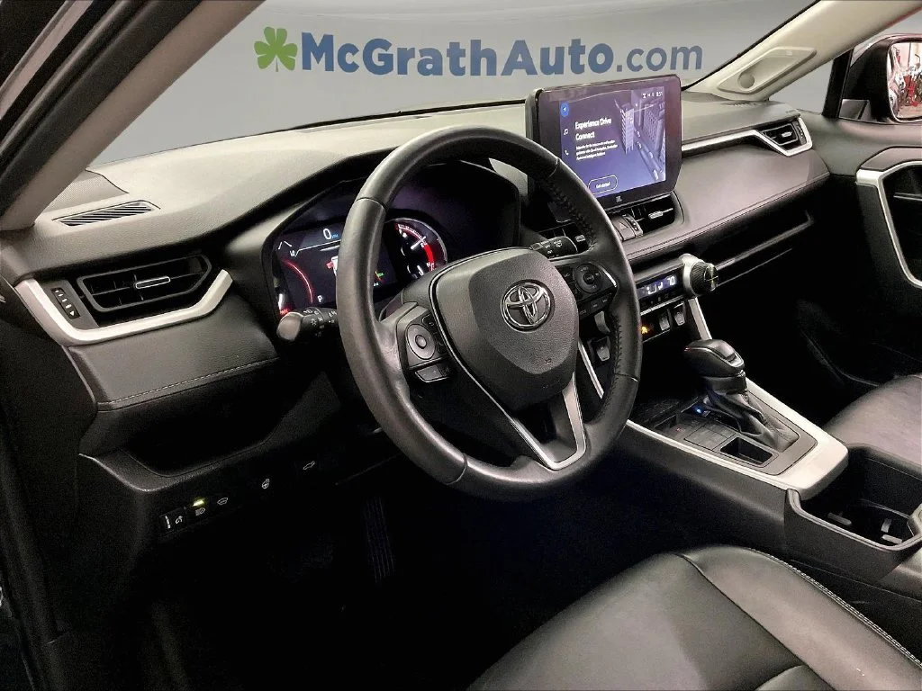 2023 Toyota RAV4 XLE Premium - Photo 17