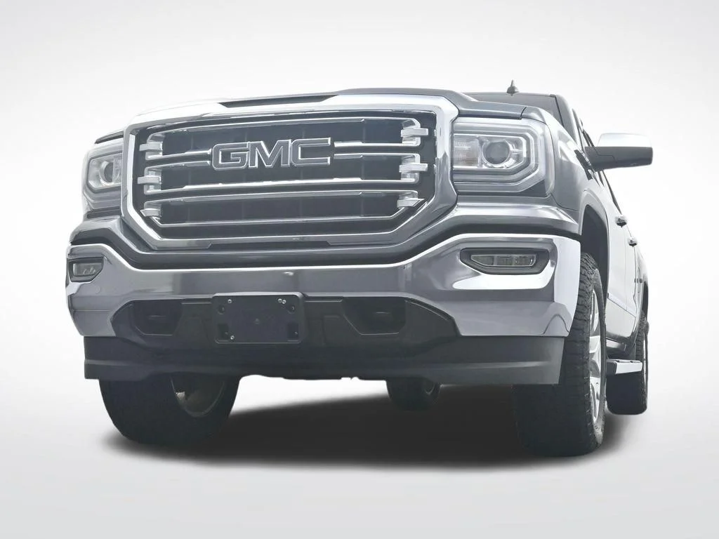 Used 2017 Gray GMC SLT image 30