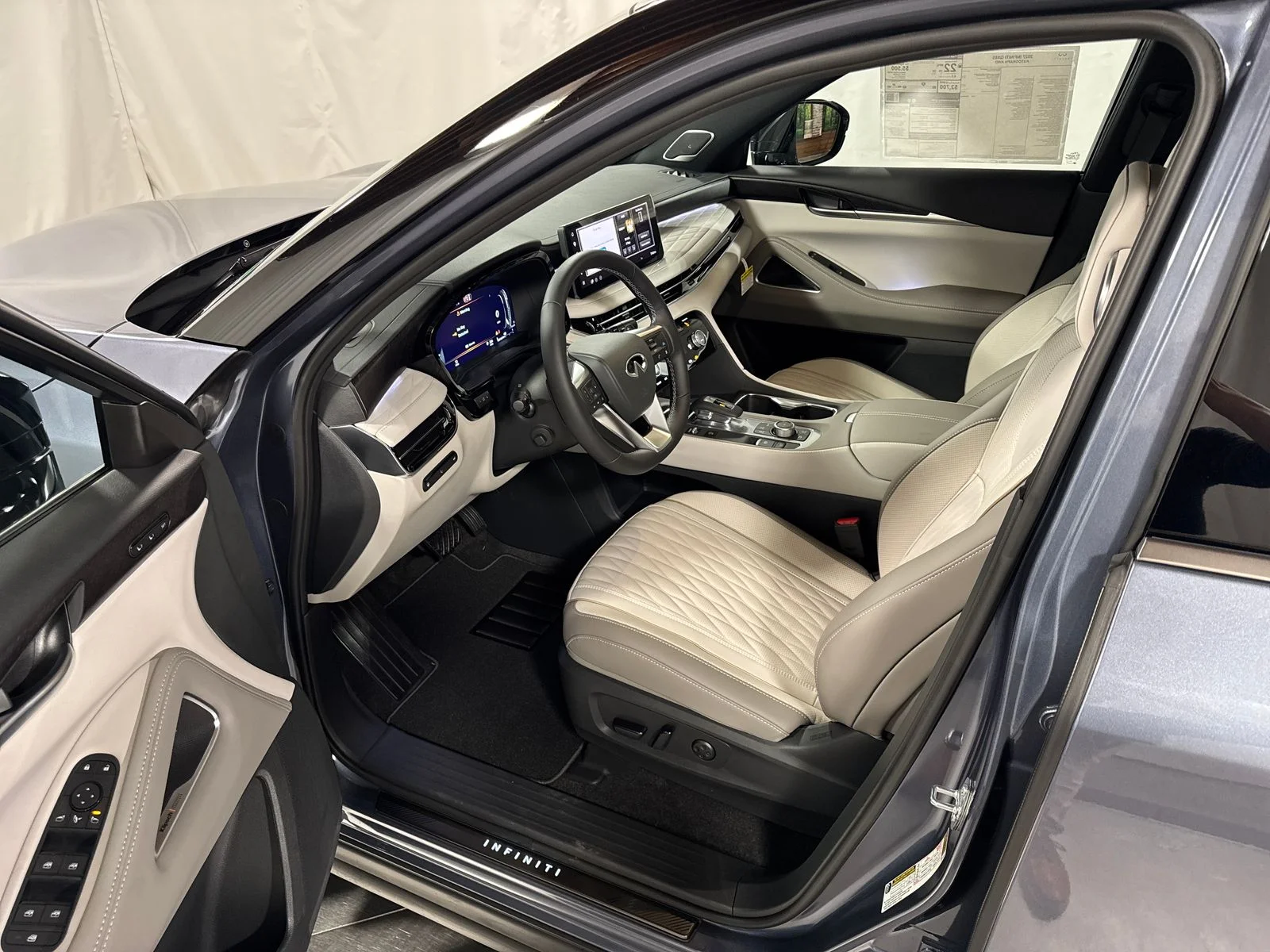 New 2027 2T MNBW BLUE INFINITI Autograph AWD image 3