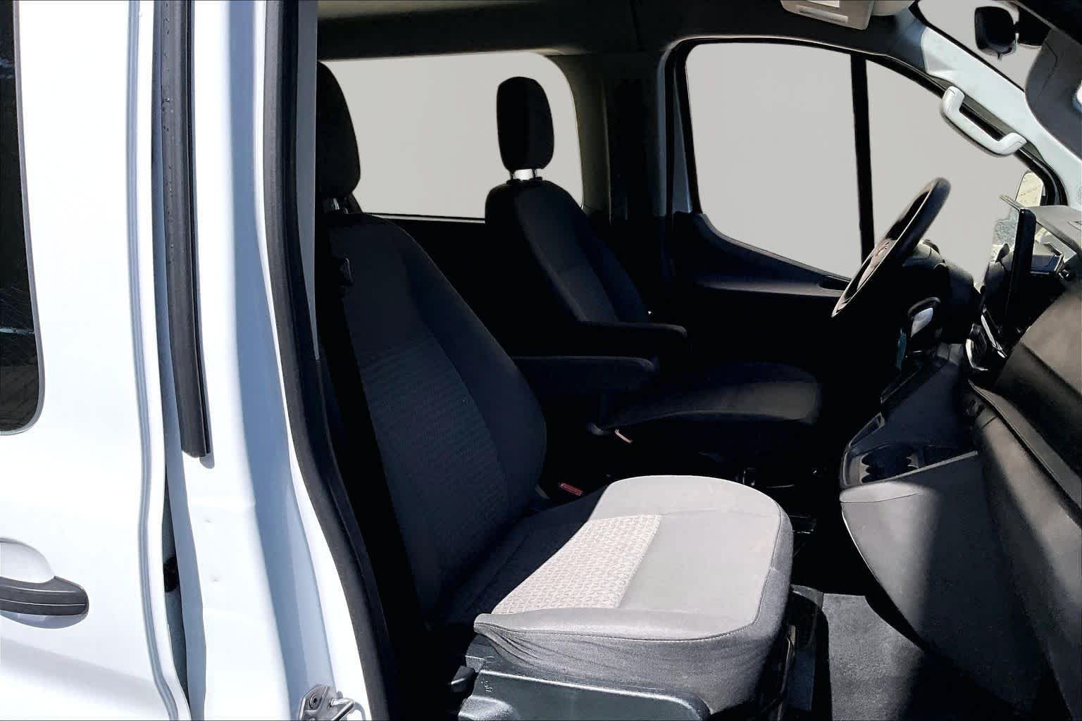 Used 2023 Oxford White Ford XLT image 9