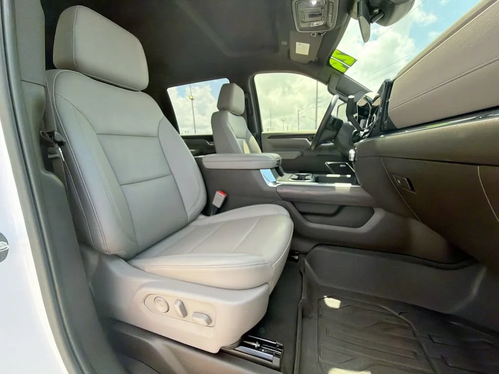 2024 GMC Sierra 2500HD SLT - Photo 13