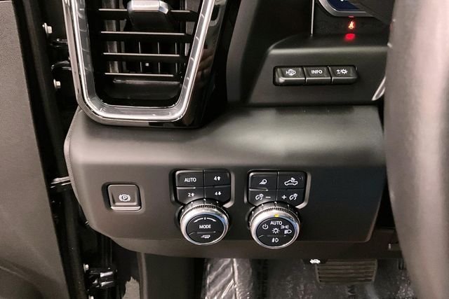2024 GMC Sierra 3500HD Denali Ultimate - Photo 42