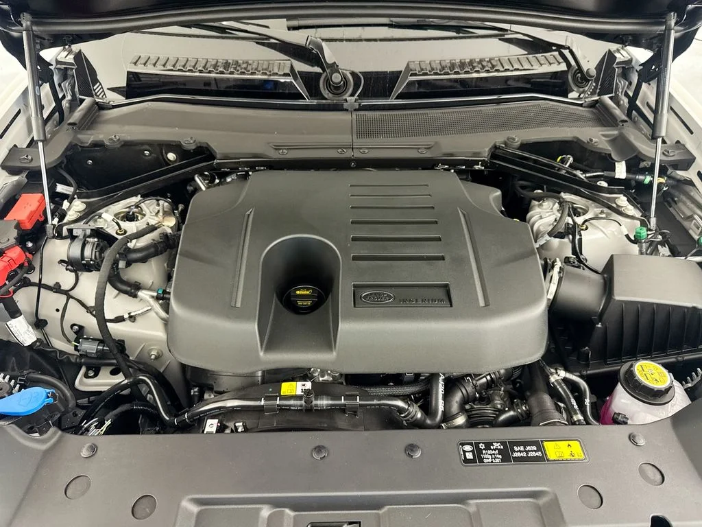 New 2026 Borasco Grey Land Rover X image 32
