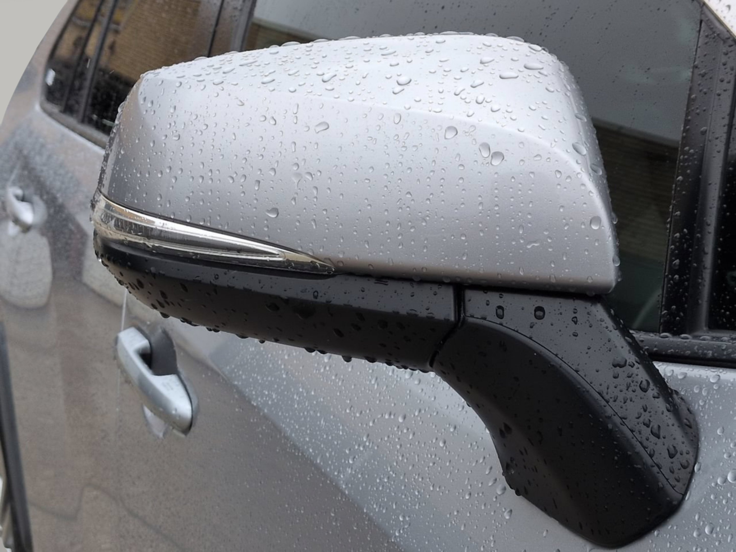 Used 2021 Silver Sky Metallic Toyota XLE Premium image 32