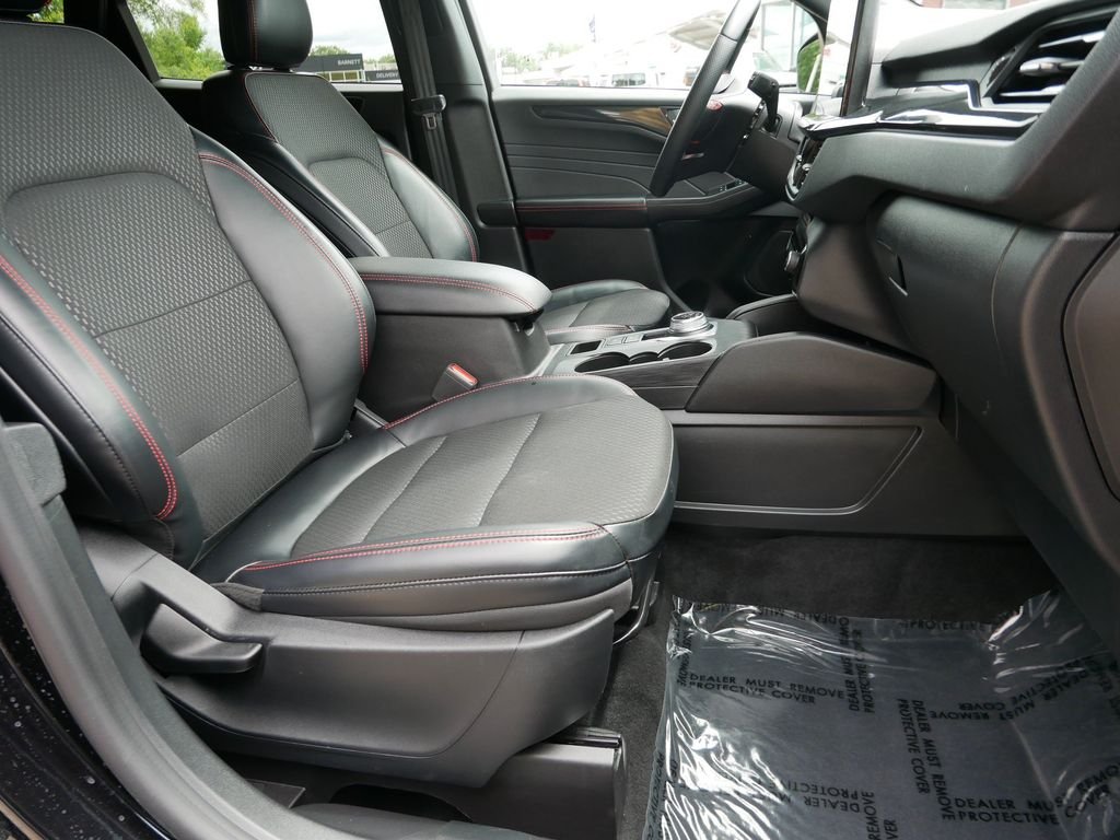 Used 2025 Black Ford ST-Line image 10