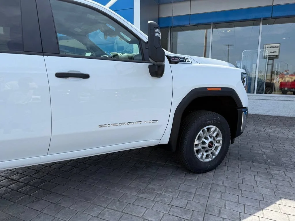 New 2026 Summit White GMC Pro image 14