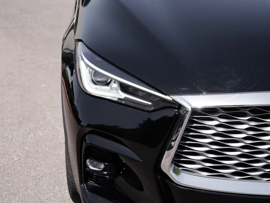 Used 2024 Black Obsidian INFINITI LUXE image 2
