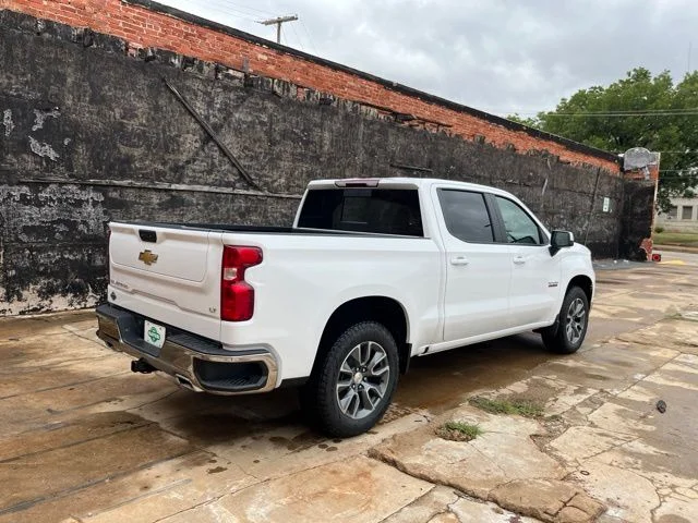 New 2026 White Chevrolet LT image 9