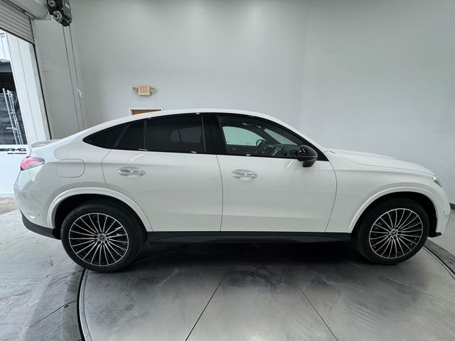 New 2026 Polar White Mercedes-Benz GLC 300 image 16