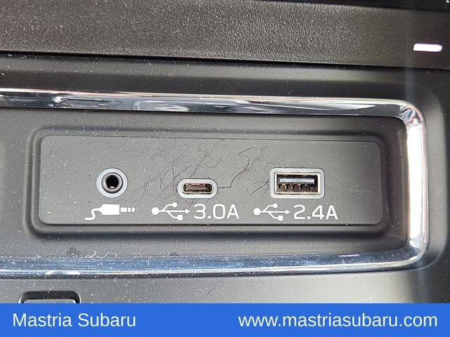 Used 2025 Gray Subaru Onyx Edition Touring image 31
