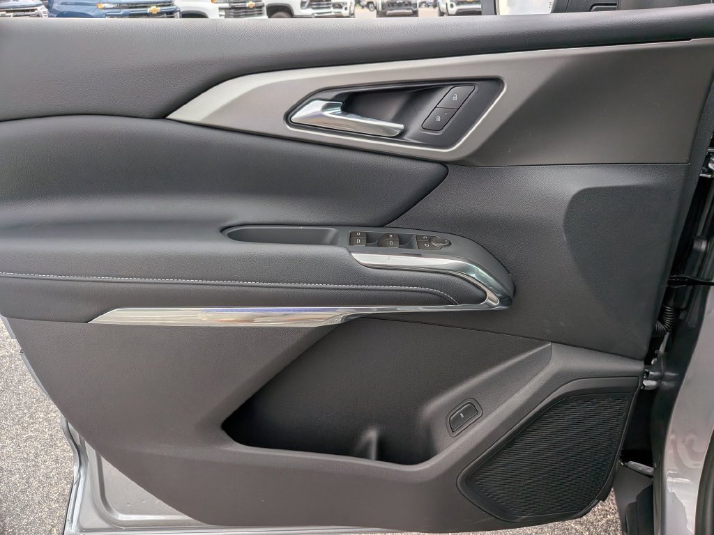 2026 Chevrolet Traverse LT - Photo 31