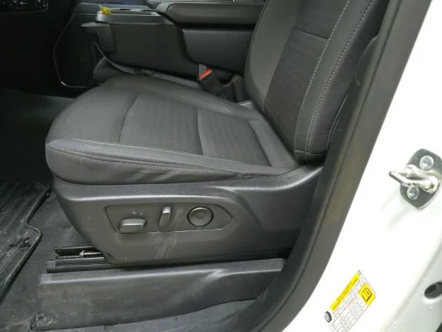 2025 Chevrolet Silverado 1500 LT - Photo 17