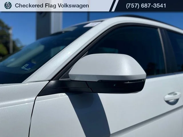 New 2026 White Volkswagen 2.0T SE w/Technology image 2