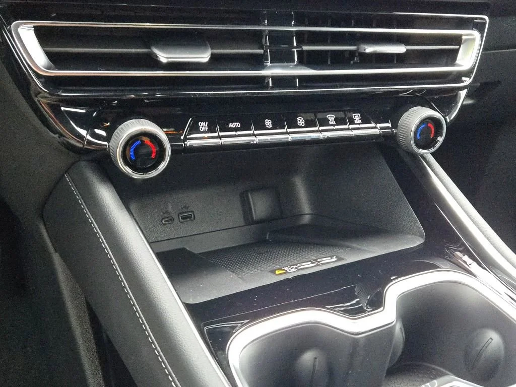 2026 Chevrolet Traverse LT - Photo 27