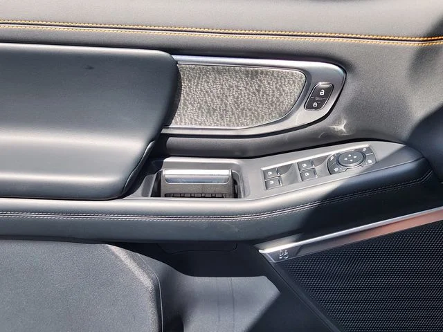 New 2026 Star White Metallic Tri-Coat Ford Tremor® image 22