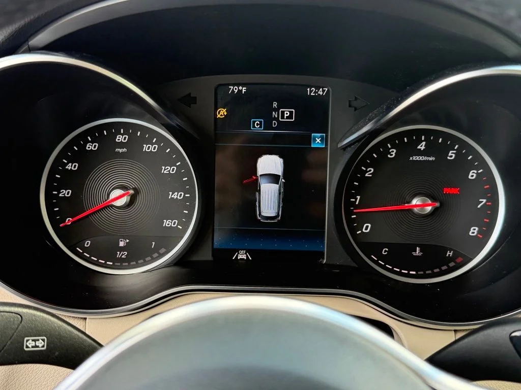 Used 2022 Black Mercedes-Benz GLC 300 image 41