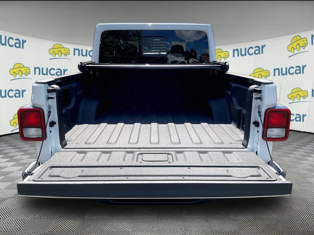Used 2025 White Jeep Nighthawk image 32