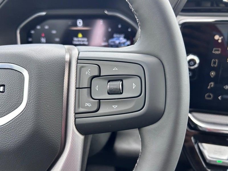 2025 GMC Sierra 3500HD Denali - Photo 12