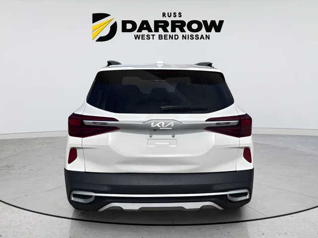 Used 2022 White Kia S image 5