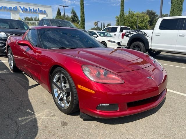 Used 2008 Red Chevrolet Preferred Equip Group 3LT image 4