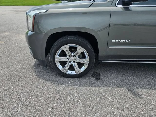 Used 2017 MINERAL METALLIC GMC Denali image 25