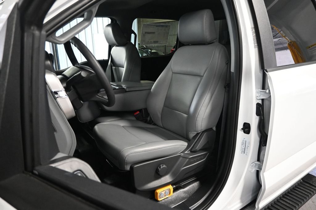 New 2026 Oxford White Ford XL image 11