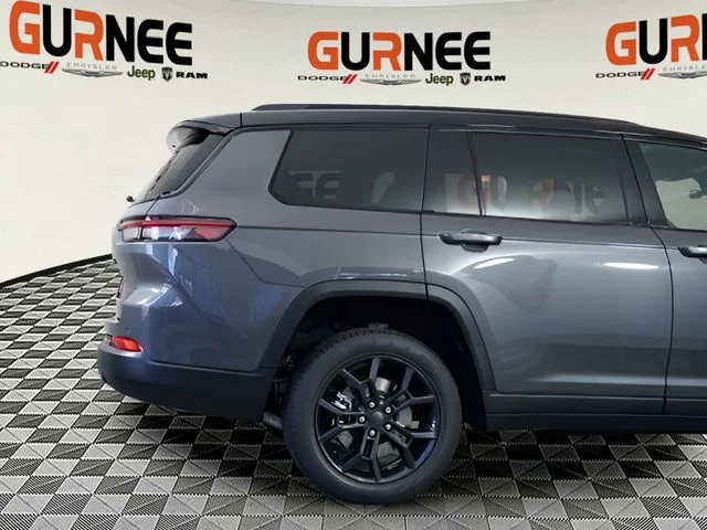 New 2025 Baltic Gray Metallic Clear-Coat Exterior Paint Jeep Limited image 35